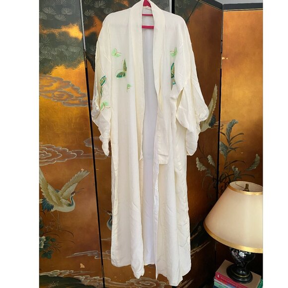 Beautiful Vintage White Silk Crepe Gold Teal and Green Butterflies Kimono Size M - Picture 2 of 7